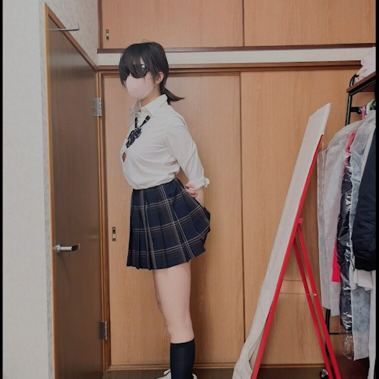 お尻触られる女子とセクハラオジサンの一人二役の演技をしました
好きな動画があったら撮影するのでコメントで教えてね