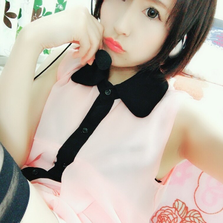😃リモート会議した時♪
リモート会議でも制服着るべきなの知らなかったらぷらぷのやらかした顔ですご査収ください🫡