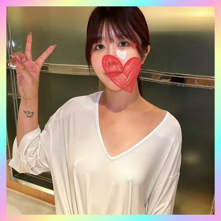 【ノーブラ水着？で夏の思い出】
セフレが水着かったよ～的な話をしてて、上に着るやつってなんかエロくないよね～みたいな話