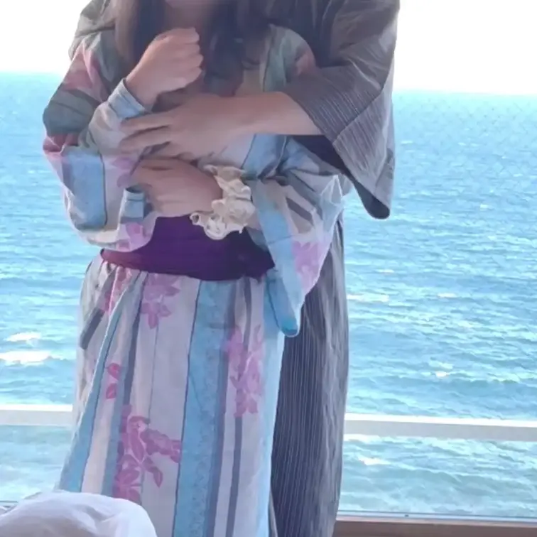温泉旅行中💕浴衣脱がされてフェラ、バックでしちゃいました💕