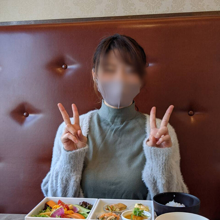 今日はM-FUCKERさんにパソコン編集するための色々なこと、教えてもらいながらのランチでした✌️

真面目に頑張ったん