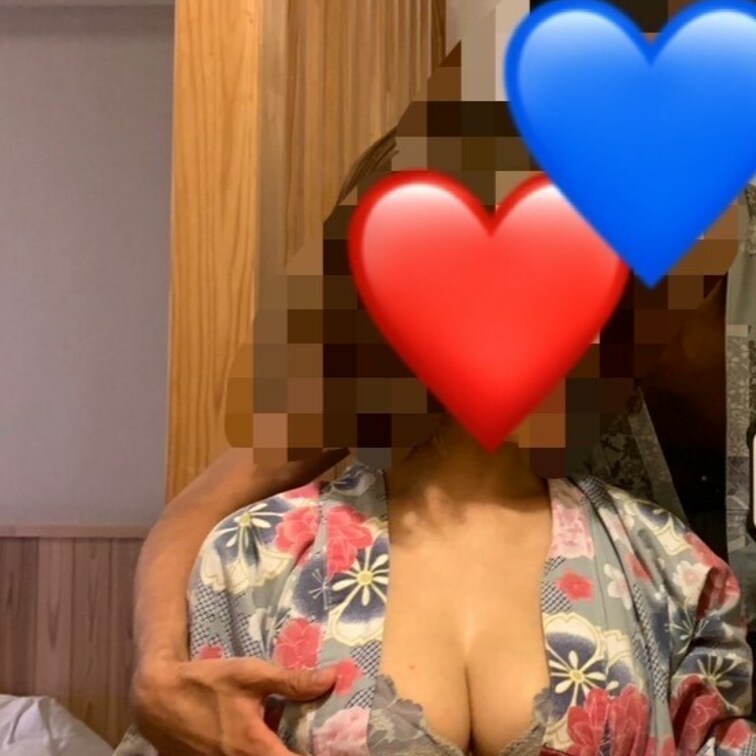 年下彼氏くんと温泉旅行したときのです♨️
でも観光しないでずっと部屋で○○○されてました💦
その時の動画リクエストあ
