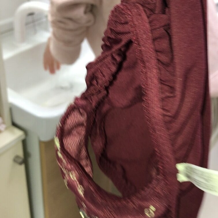 昨日から生理になってしまったのでまだ洗濯されていないパンツと彼女を撮りました。
動画は0円プランから見れます
