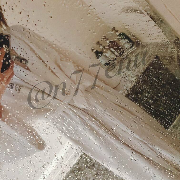 先日情報屋さんと魅惑の腹筋女子倶楽部撮影してきたときの自撮りオフショットあげていきます🤩

これが…


情報