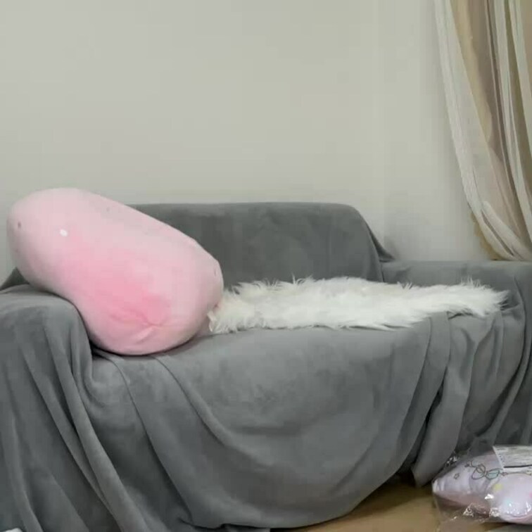 【みれい 20 歳】

みれいさんのライブ配信動画です
生配信だと、1 回の有料配信を視聴すると、おおよそ平均 5