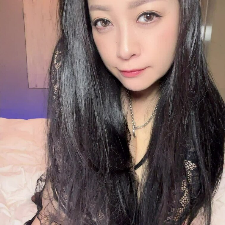もう１つのファンサイトに合わせて投稿していくよ！
過去投稿もしていくのでお楽しみに💓
今日は動く美奈子だよー！