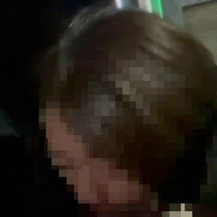 単独さんと別れてから我慢できないので路駐してしゃぶってもらいました😊もちろん何も言わなくても飲んでくれます😁
 #人妻