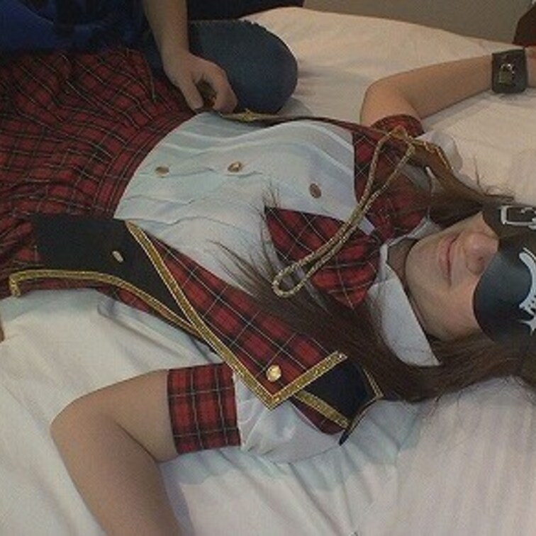 待望の美少女シリーズ第3弾！　またまた極上の
美少女ゲットです。しかも～今回がビデオ撮影
初めてと言う事で超緊張して