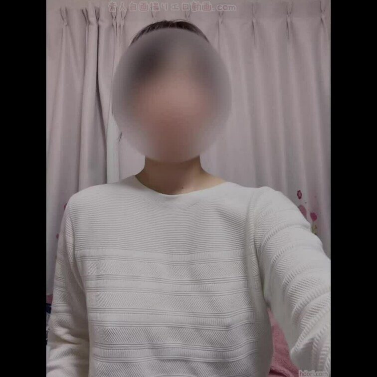 スケベなセリフ言いながらノーブラの服をめくってみました
乳首にはトゲトゲリングがハマっています