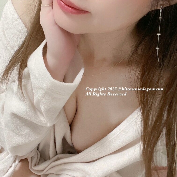 おはようございます🌷
筋肉痛でベッドからなかなか起きあがれない朝です😂 なにか色々見えてるから最後まで見てね🩷