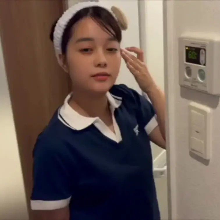 【ファン限定フル動画】🎁

お風呂上がりの彼女の綺麗なまんこやおっぱいに沢山よだれをつけて味わう彼氏。素人カップルの