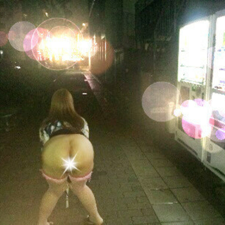 今度、仮装大会？
仮装でエッチ大会？
に誘われたのだけど可愛いウィッグしようかな？🥰💓
