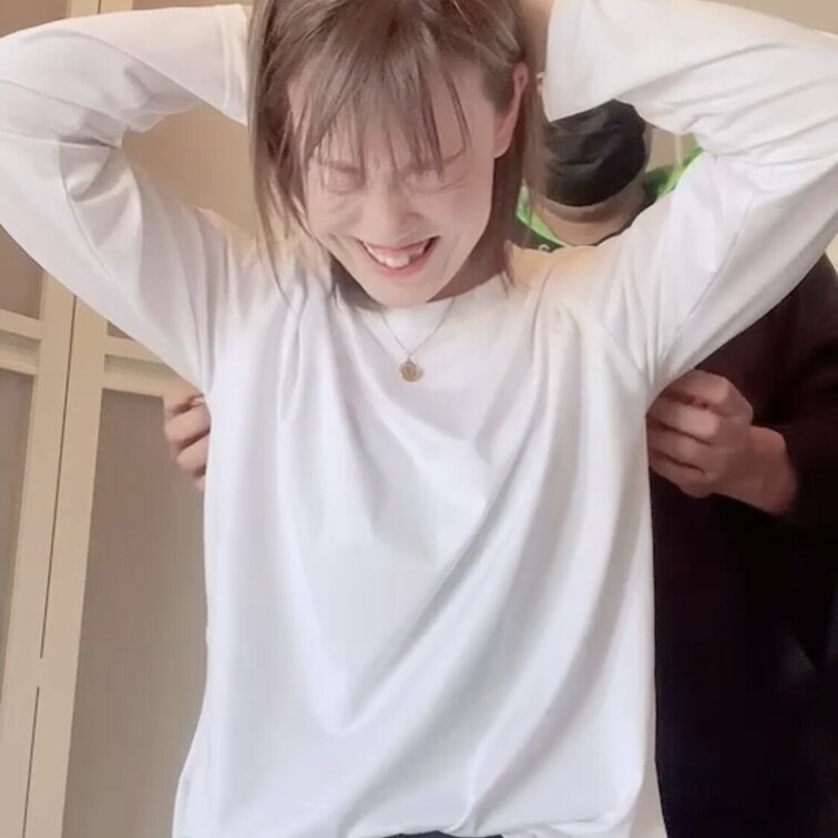 皆様いつもご購入ありがとうございます☺️
今回のくすぐり動画はこちらです👍

是非見てあげてくださいね(  ˆОˆ