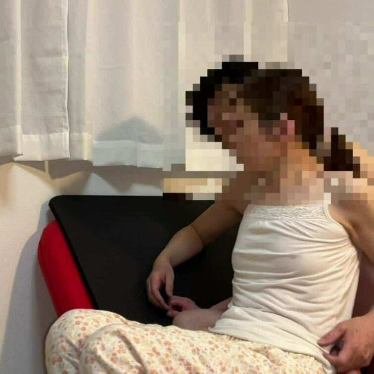 【クン二でマン屁！ブリブリ！！】エロ臭が漂います！愛と　興奮と笑いの世界一愛し合う夫婦の日常

今回の映像は、私たち