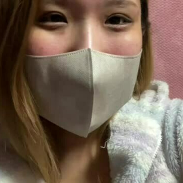 【あい 19 歳】

あいさんのライブ配信動画です
生配信だと、1 回の有料配信を視聴すると、おおよそ平均 5,0
