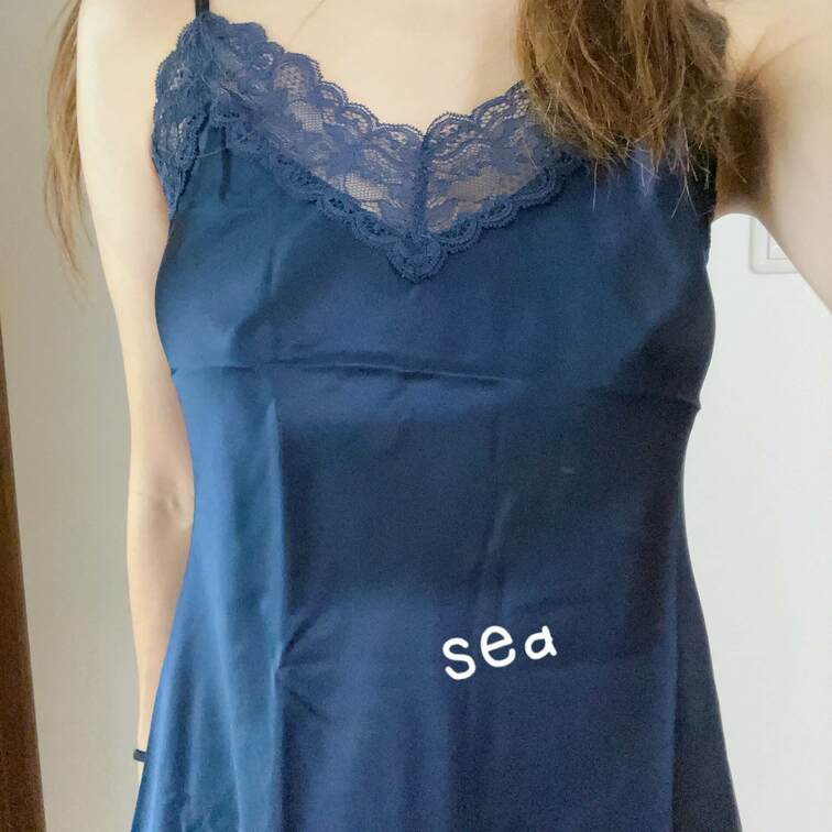 新しいやつ届いたんだ🤍
着てたのは外国人のきれいな女性だったから私が着たらなんだかチンチクリンになったかも笑