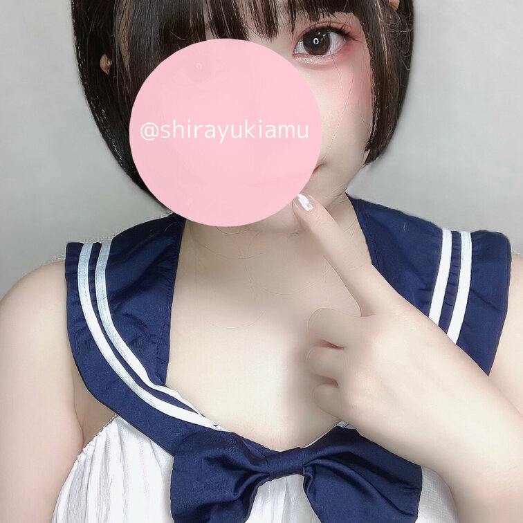 透けセーラー服①