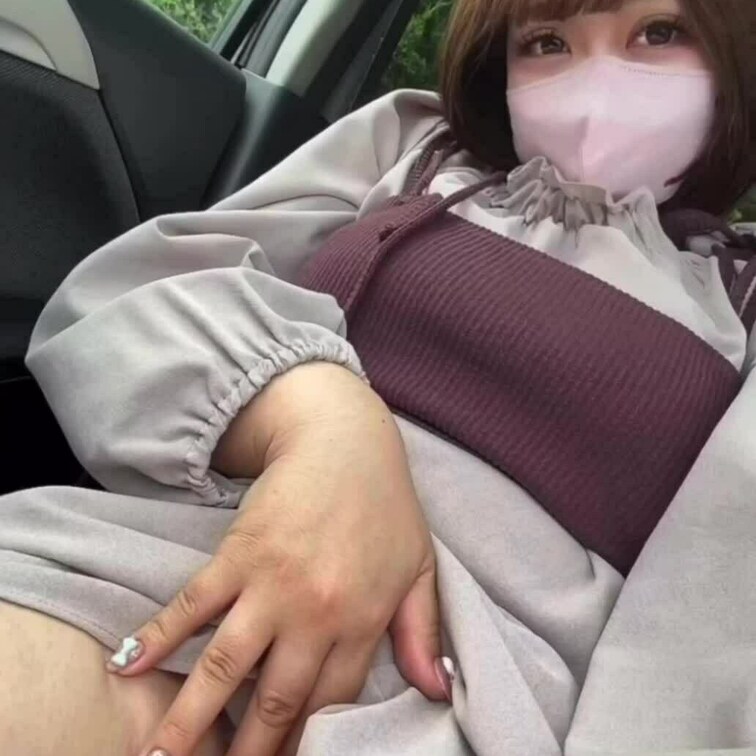 【　コン⚫︎ニの駐車場で？！　】

、、見られたかも💦💦