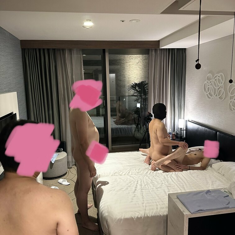 <本日の1枚>#2
昨夜のRINKANプレイ、Yuriは数えきれないくらいイカされていました。単独さん3名に大感謝です