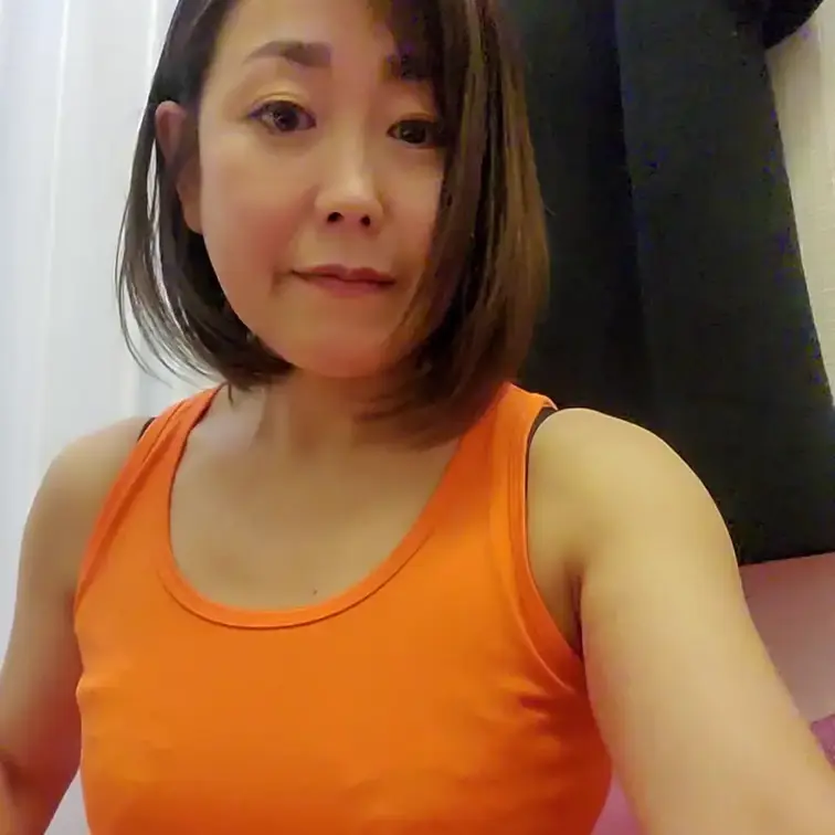 撮影会控室の様子✨
新品の黒のパンスト履いてみます
