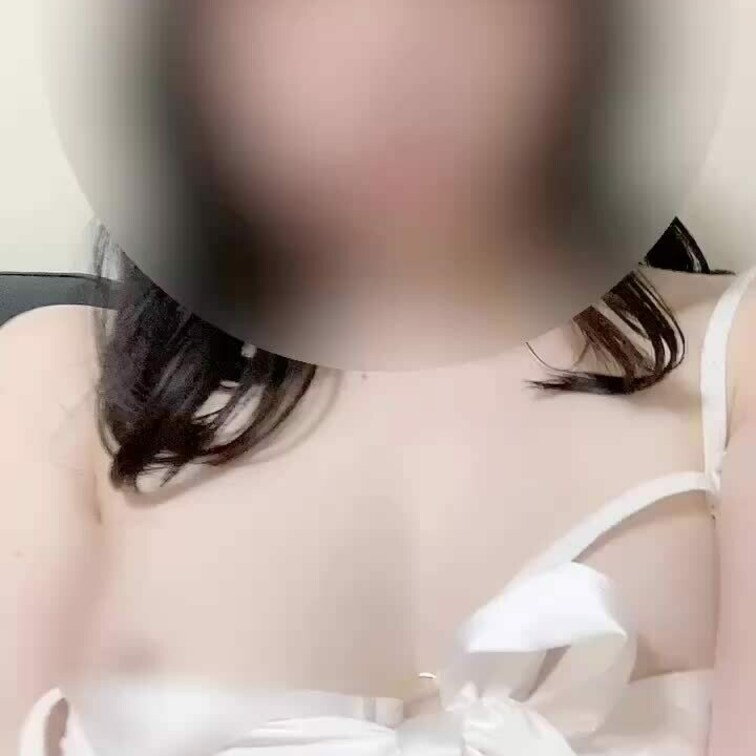 ベビードールpart2❤︎
えっちなベビードール着たらえっちな気分になった🎀