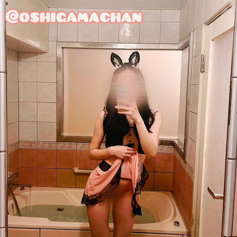 👉スワイプしてみてね👉
うさちゃんメイド🐰💕
フリフリ系のコスプレ
あんまりしないんだけど、
どうかなぁ