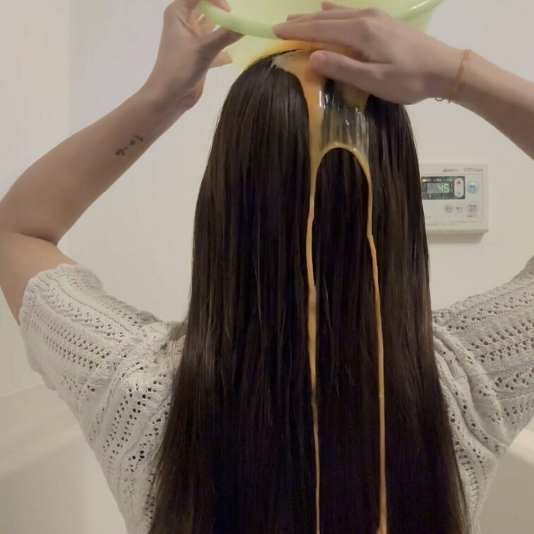 髪に生卵かけてぐしゃぐしゃに😳
結構いろいろな物を髪にかけてきたけど、生卵が一番洗うの大変でした💦タンパク質で髪がしが