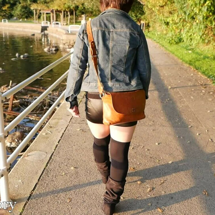 桜とつつじで有名な、近所の公園です。某有名な動画サイトのメンバーシップ用に公開しています。某動画サイトでlive中を撮影
