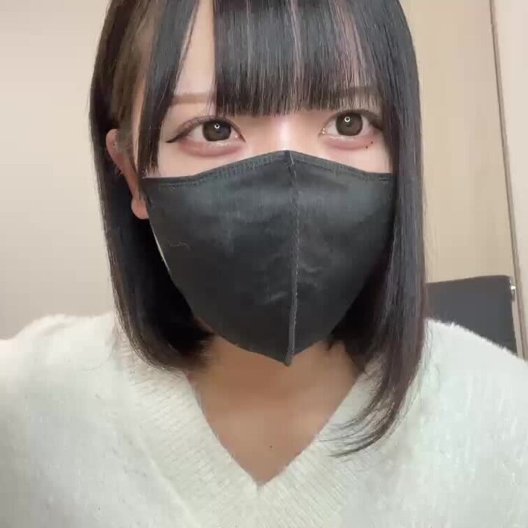【りん 18 歳】

りんさんのライブ配信動画です
生配信だと、1 回の有料配信を視聴すると、おおよそ平均 5,0