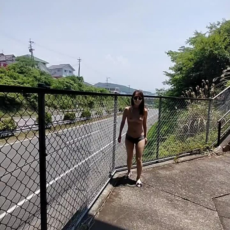 〖梨夏〗
開店準備の息抜きに隣県遠征...
天気もよくＲ日和で早速お散歩...
偶然フォロワーさんと遭遇して､盛り