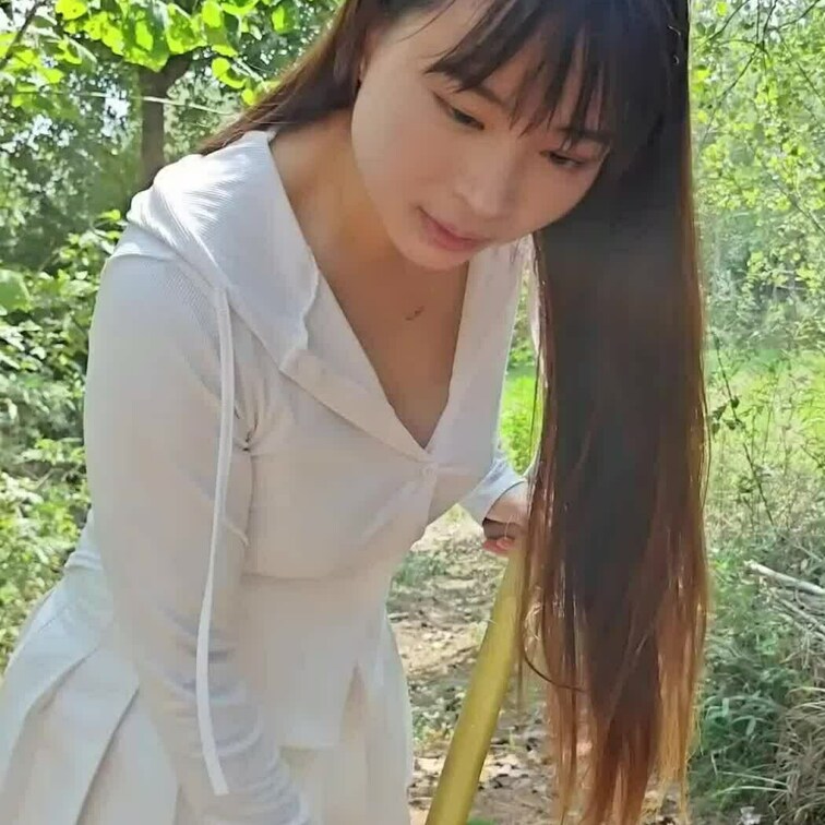 涼しい風が気持ちいいね～🌬
でも体を動かすとじんわり暑くなって、秋ってやっぱり最高💕🍂 
