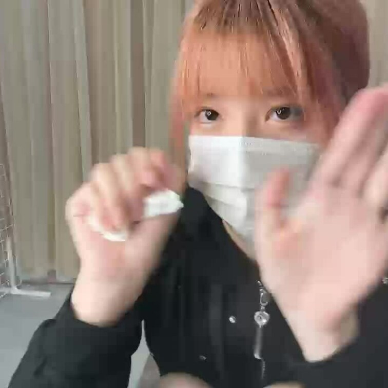 【みれい 20 歳】

みれいさんのライブ配信動画です
生配信 だと、1 回の有料配信を視聴すると、おおよそ平均 