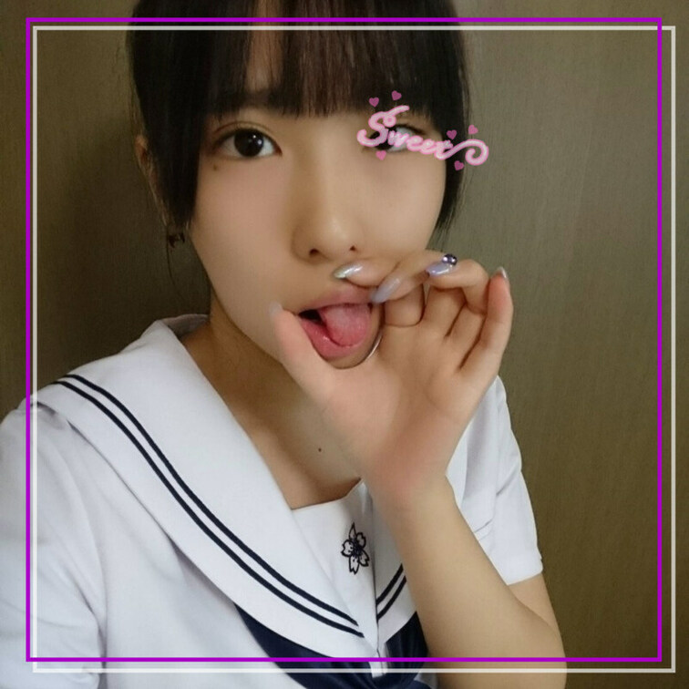 にな、普段みるく嫌いって連発してるけど

過去に1度だけ、勇気出して自分から
「みるく飲ませて？」って
いったこ