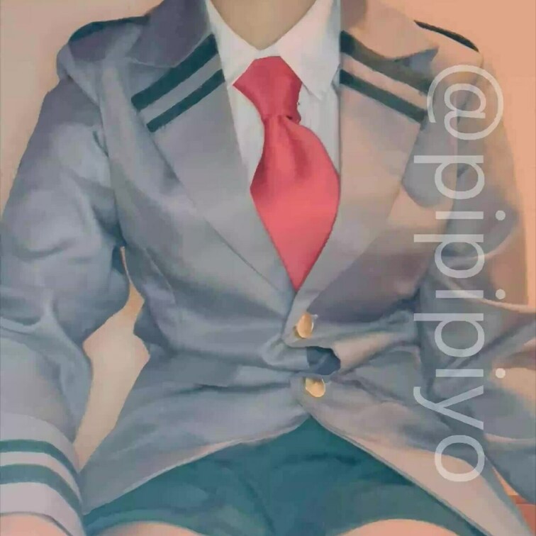 いいね押してね♡
ヒロアカお茶子ちゃん風コスプレでオナニーです♡
パンツの上からすりすりするのすき！♡
軽く甘イキ