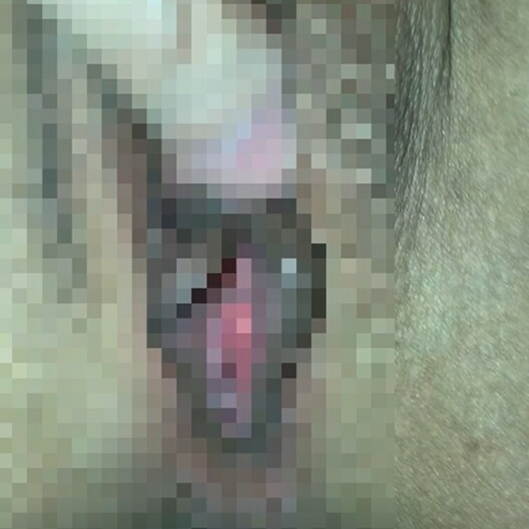 無料で公開🙈親指が奥までw
ピル飲みド変態パイパン子の真っ赤に勃起した大きなクリトリス&手マンで濡れまくりマンコを接写
