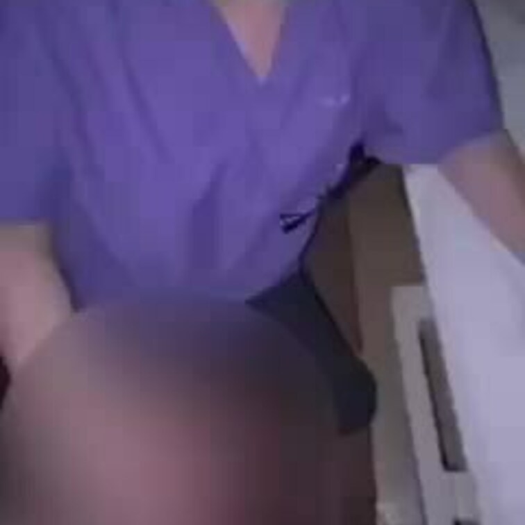 55歳パイパン人妻👩🏻

顔チラ見せあり😊

※色々と事情があり少し高めにしてあります🙇‍♂️
