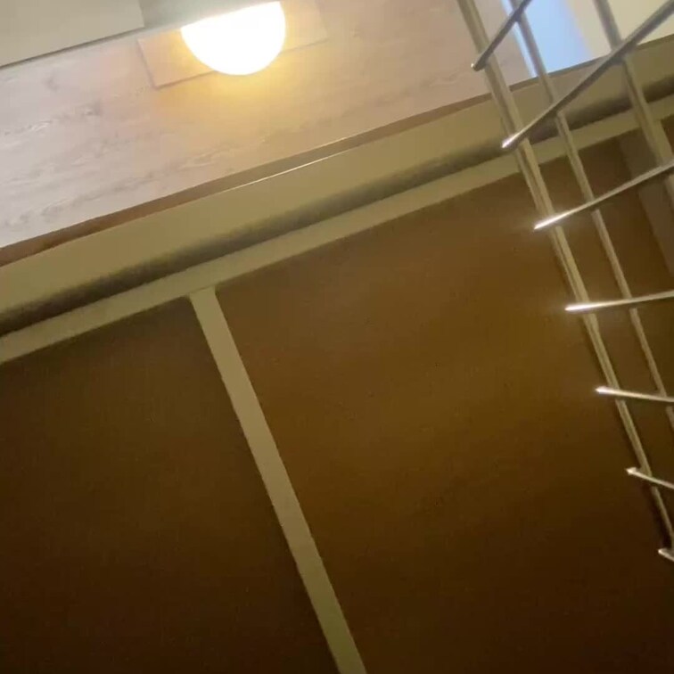 今は休業してしまったメンズエステでの脱毛中の動画です！
カメラアングルを少しミスりました💦
美人スタッフさんのパンス