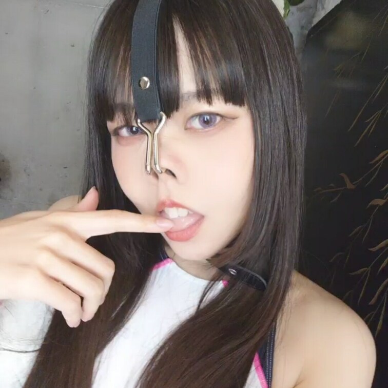 👃🏻🪝