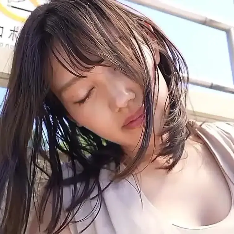 飲み過ぎて意識もうろう泥酔奥さんにやりたい放題～もちろん生ハメ中出し～ (1/2)