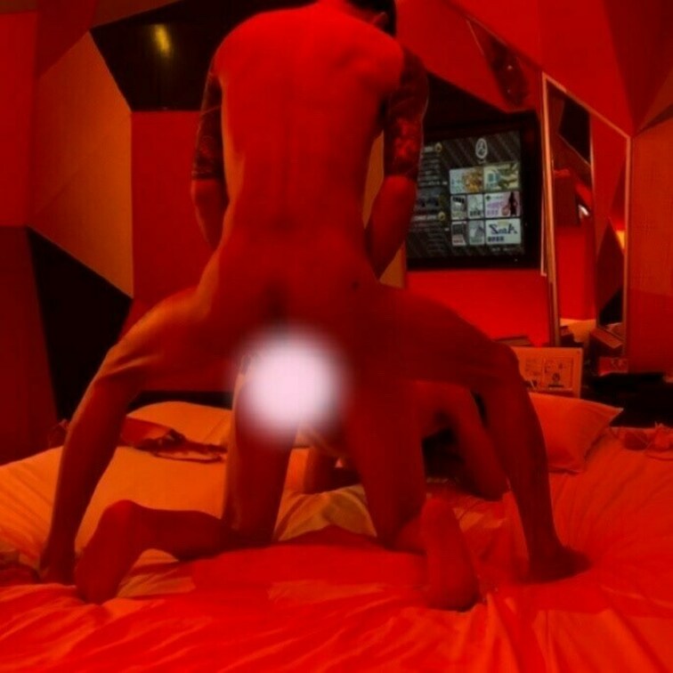 以前投稿した動画の別アングル動画。以前の投稿→ https://myfans.jp/posts/415e3e40-90e