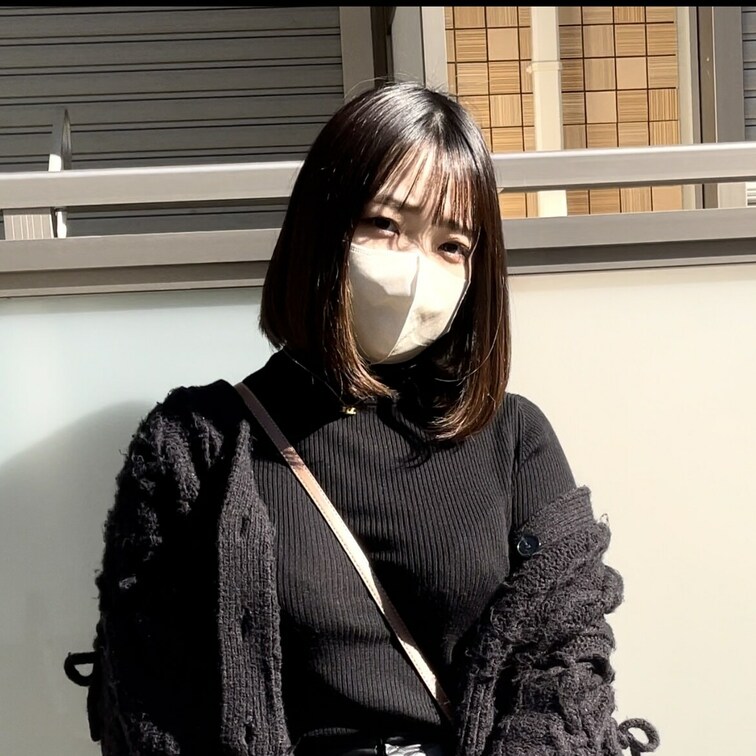 NO.1 《SAYUMI》

撮影を協力してくれた街角の美人は、全身黒で美脚を見せつけてる高身長スタイル良しのSAY