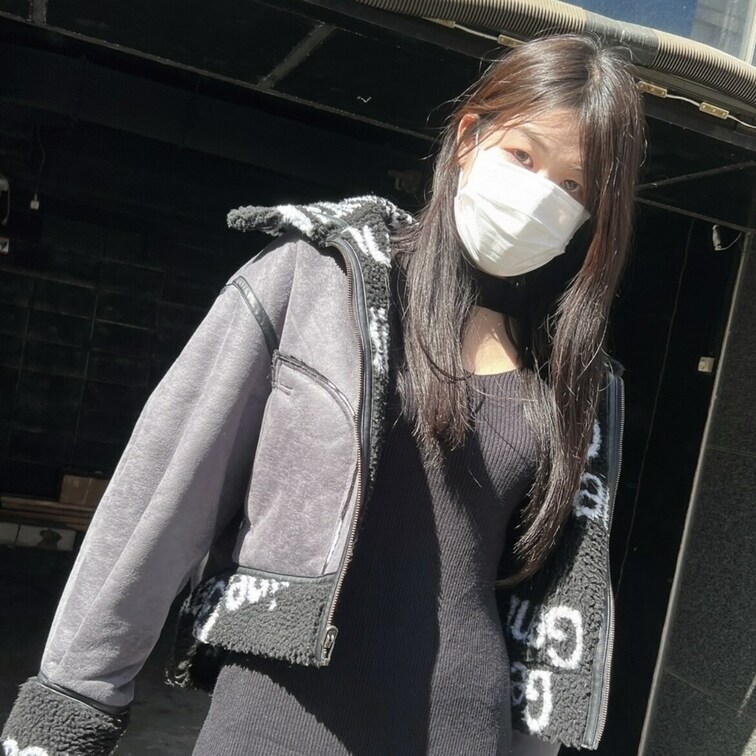 NO.12《MAKI/23》

今回はクール系のスタイル良いMAKIさん❤

またしても大洪水発生！！！！！！