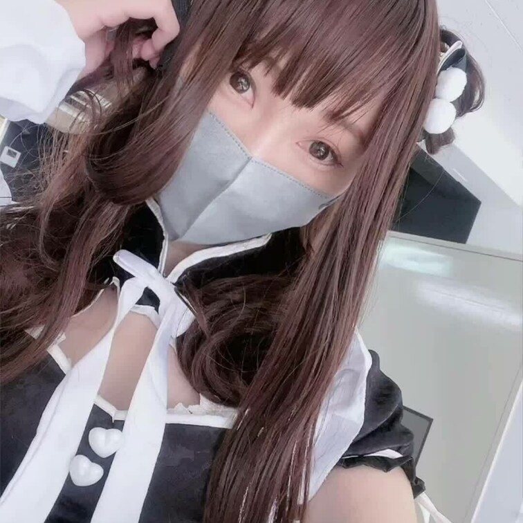 今日の撮影オフショ

カメラマンさんが写ってしまったのでモザイクかけましたᙏ̤̫

