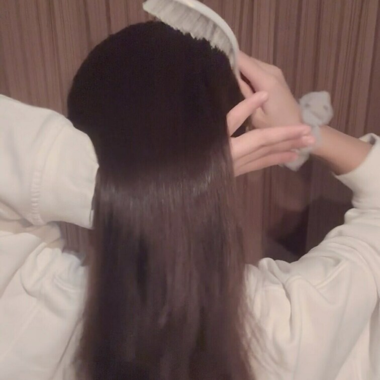 初投稿✨ポニーテール動画です🍀
色々初めてなのでリクエスト、改善点等どんどんコメントください😳
