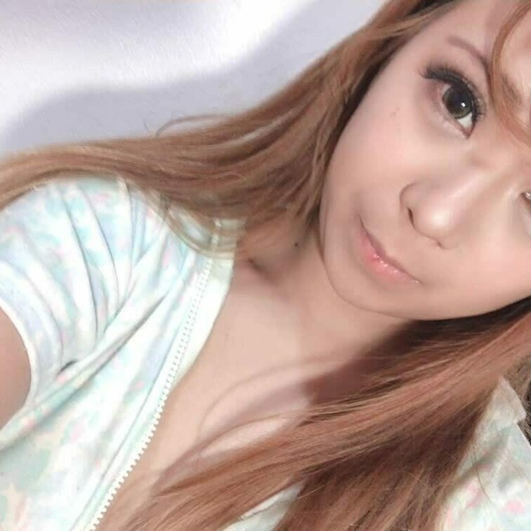 ちゅぱちゅぱ


つまんだり、なめたりして♡♡


かじったら、だめだょ♡♡