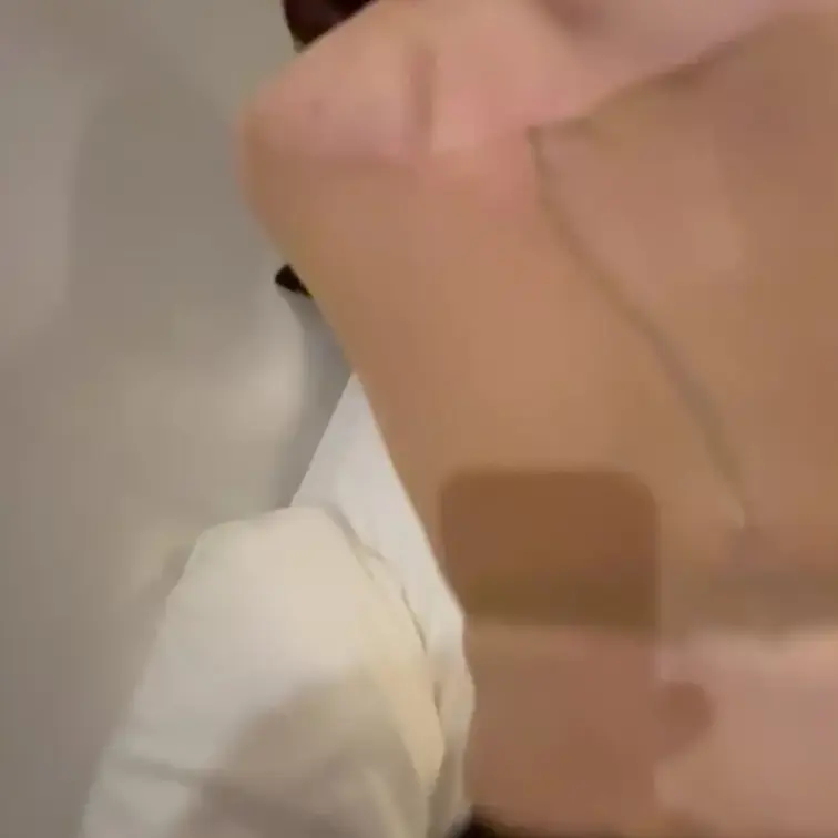 パンストセックスのショート動画です。