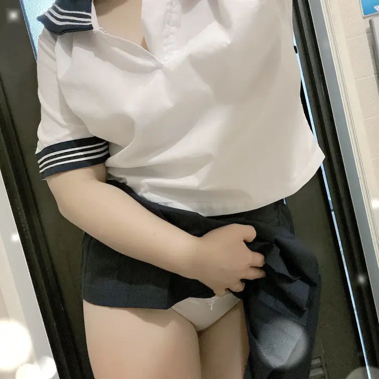 セーラー服コスプレしてみた❤️