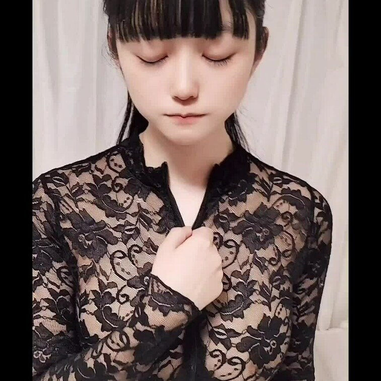 みはねの美尻を責める動画。キツキツのま○こです。