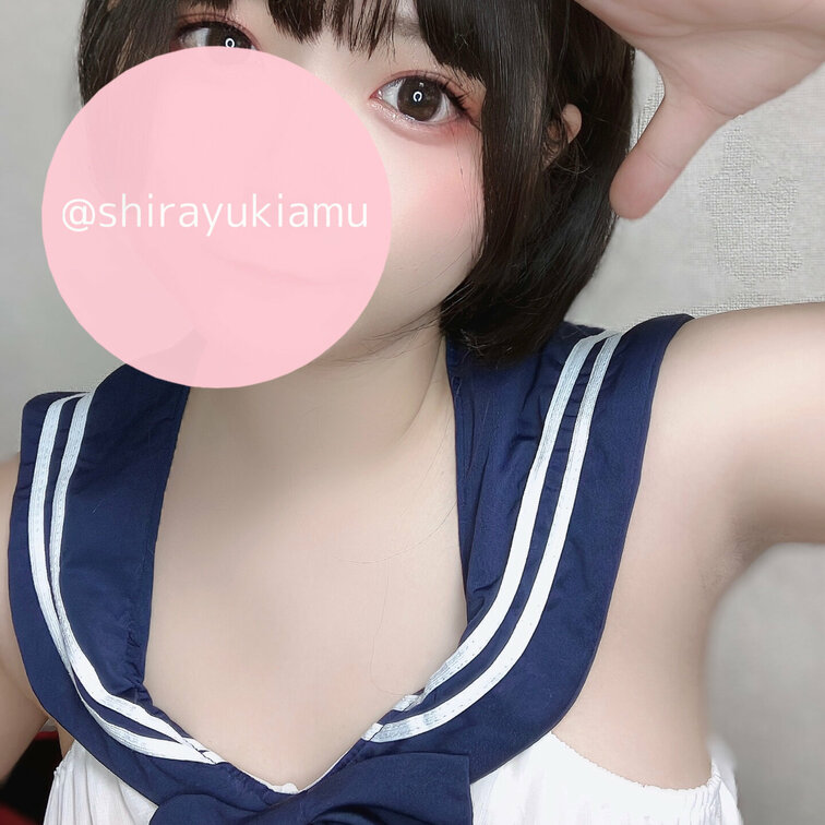 透けセーラー服②