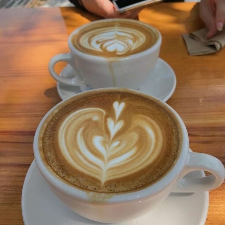お仕事合間に夫とカフェきた☕️❣️
